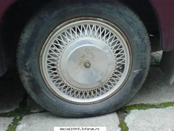 orice capac janta dar in principiu asa ceva cum e in poza. astept oferte! cumpar capac janta!