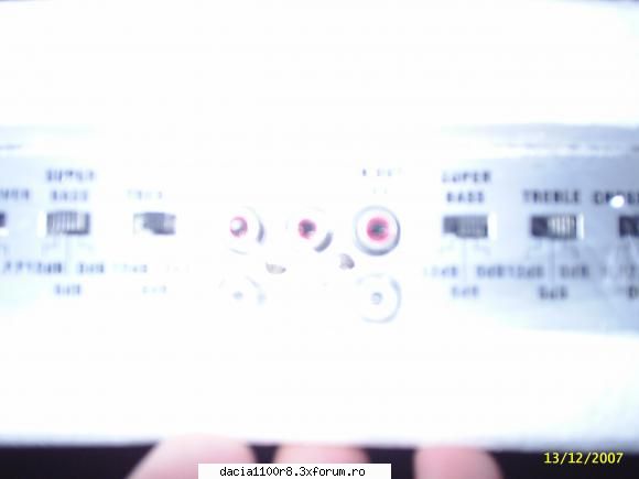 AMPLIFICATOR AUTO 1000 W - Cred ca cea mai buna alegere in amplificatoare - Audio-Video pe Dacia 1100