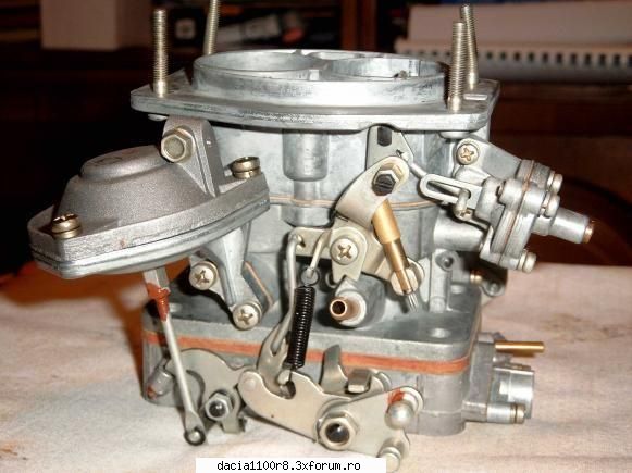 e destul de simplu de pus pe dacia 1100 un carburator face o flansa adaptoare groasa de 0,5 cm