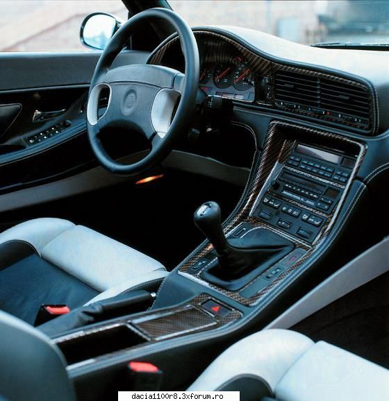 interiorul ....de te pierzi in :dinti: volga gaz-21  1957